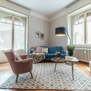 Appartement Joivy Sophisticated 3-bed Flat With Desk, Milan