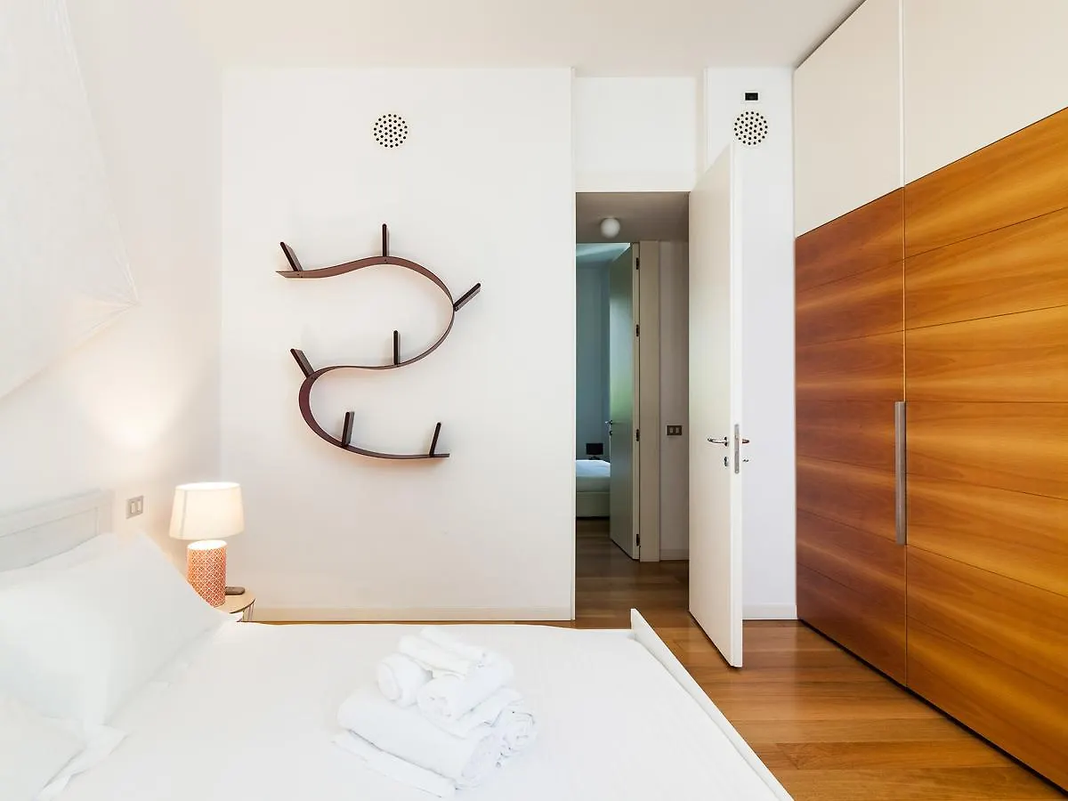 Easyhomes - Piola Bazzini Milan 0*,  Italy