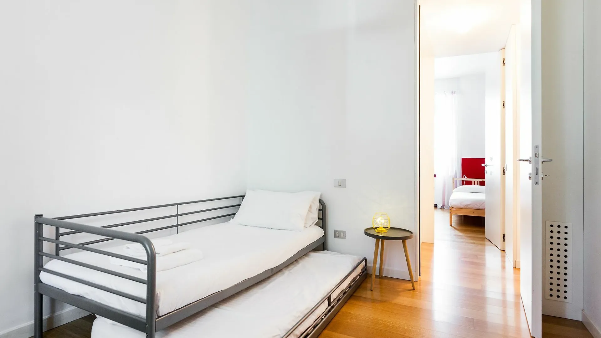 Apartment Easyhomes - Piola Bazzini Milan